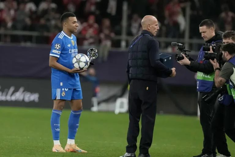 La réplique foudroyante du journaliste au punch line de Kylian Mbappé