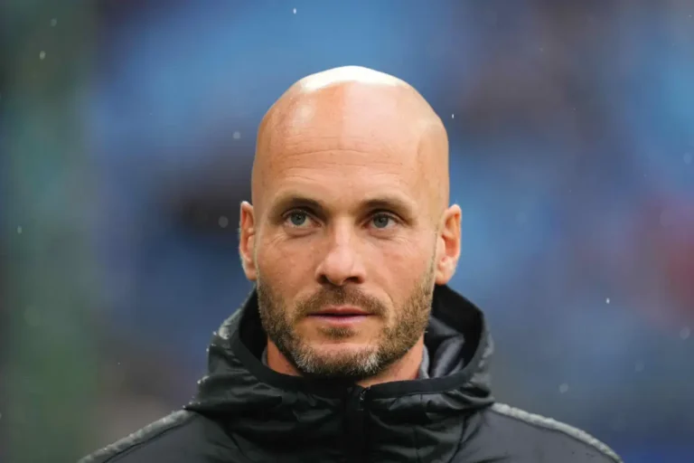 Bundesliga extrême menace autour d'un entraîneur néerlandais