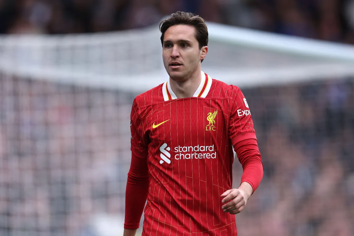 Federico Chiesa tourne le dos à l'Italie