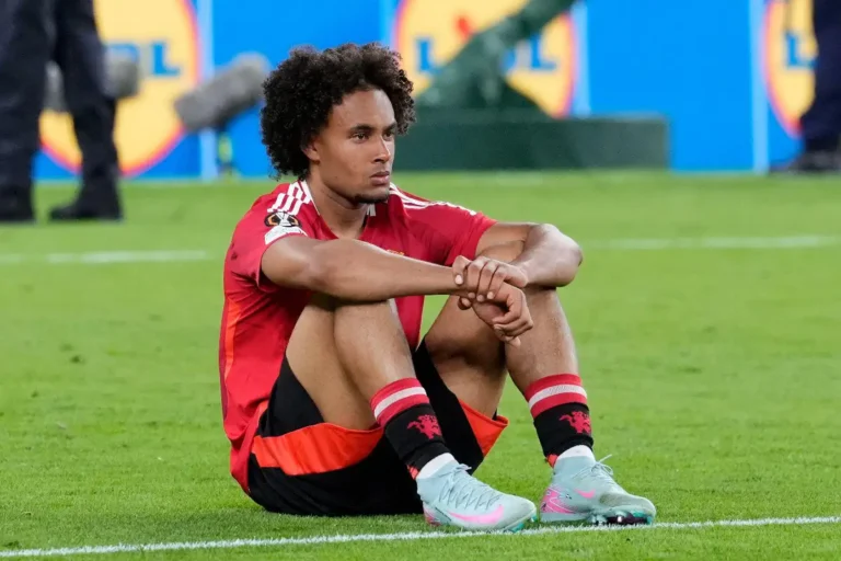 Man United : il défie son agent pour quitter la Premier League