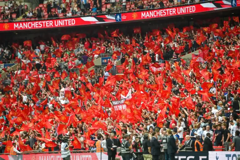 Manchester United et ses supporters @Alamy