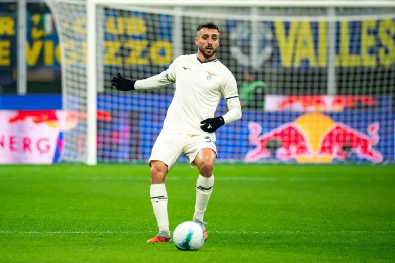 Mario Gila sous le maillot de la Lazio Rome