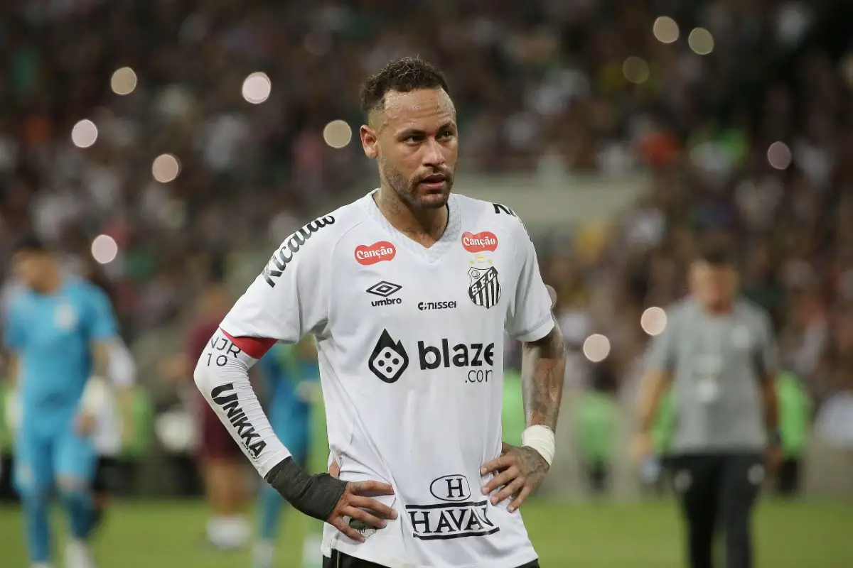 Neymar cause un gros casse-tête à Santos