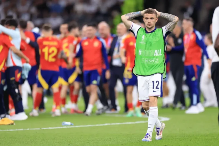 Premier League : il prend sa retraite et supplie pour revenir