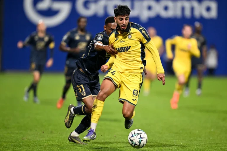 Rayan Touzghar dans le viseur du RC Lens