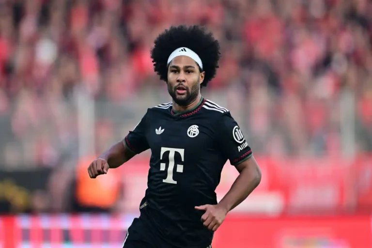 Gnabry entre Liverpool et Juventus