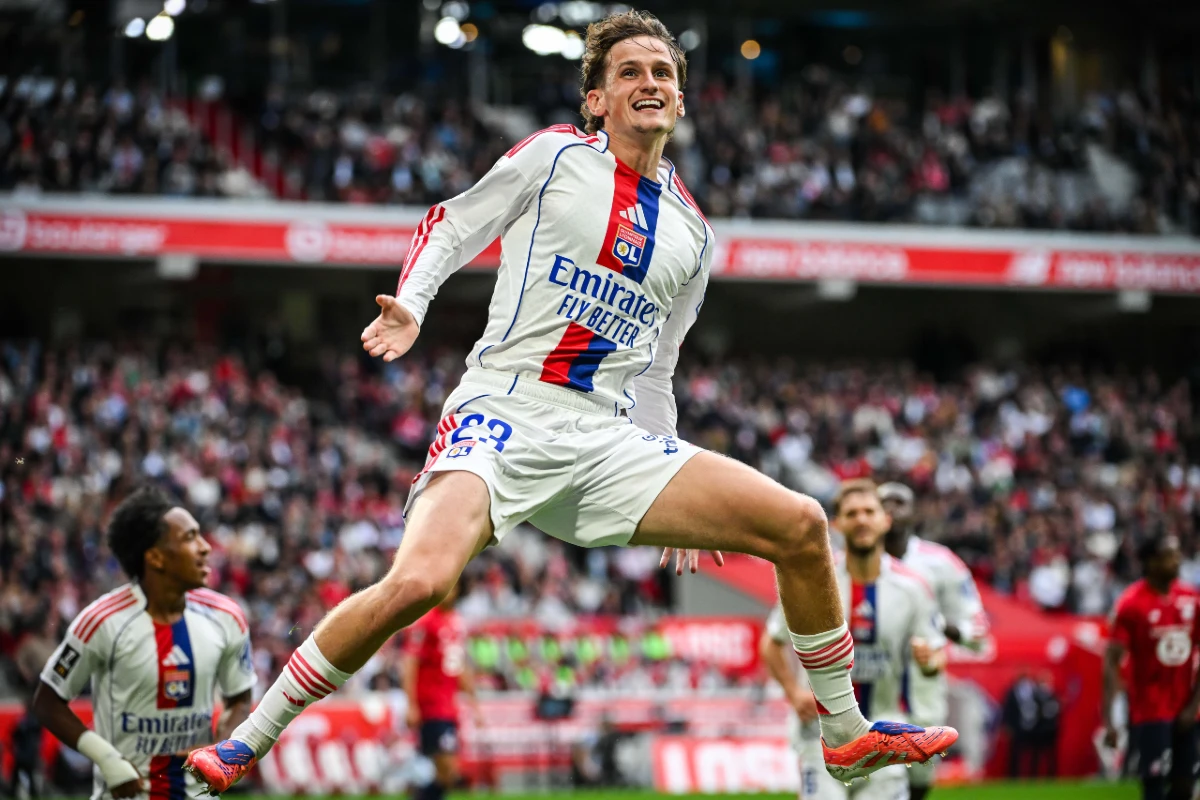 OL: Le crack Tyler Morton courtisé en Premier League