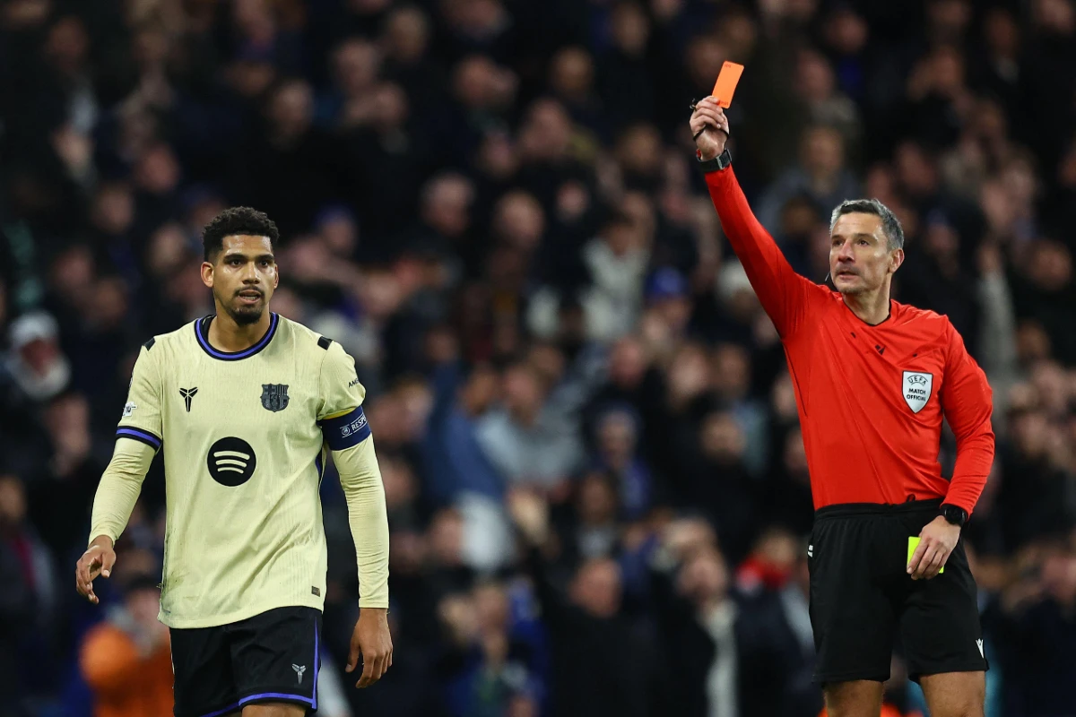 FC Barcelone : Ronald Araujo définitivement out ?