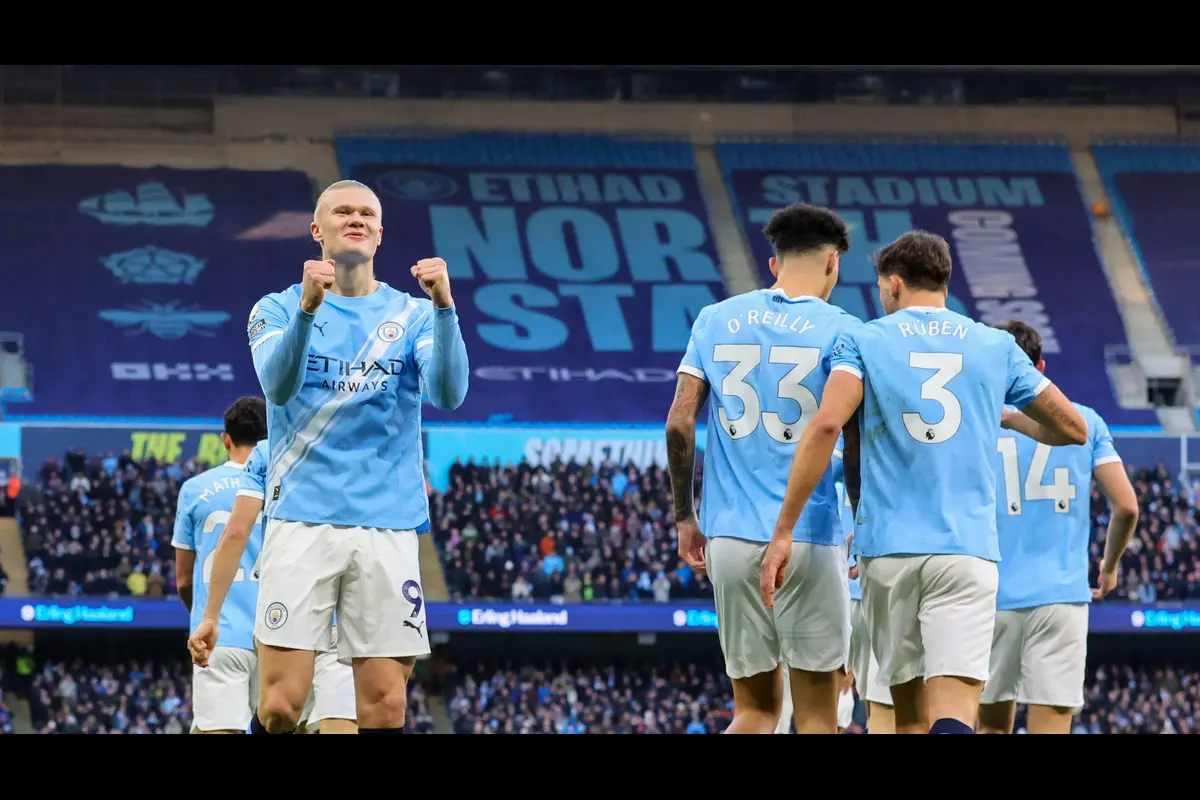 Man City : Erling Haaland à la même table qu&rsquo;une légende de PL