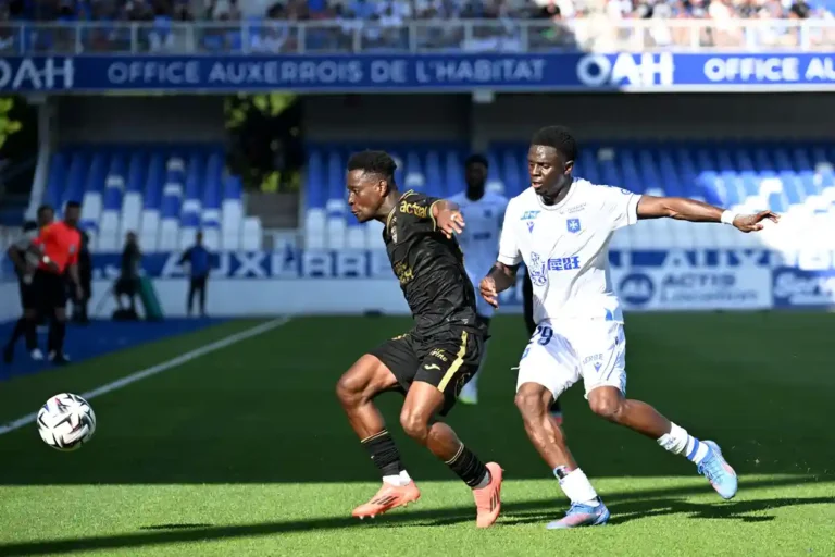 Arsène Kouassi sous le maillot de Lorient