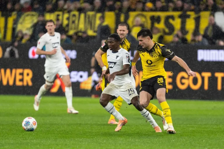 Bazoumana Touré visé par Manchester United ©Alamy