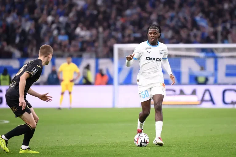 Bakola courtisé en Bundesliga