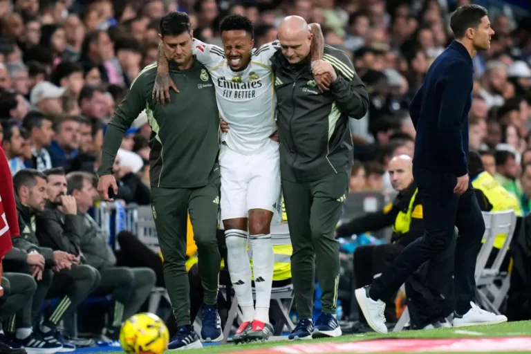 Eder Militao blessé ©Alamy