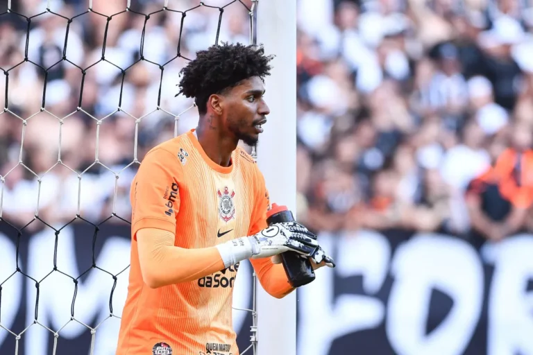 Hugo Souza sous le maillot des Corinthians