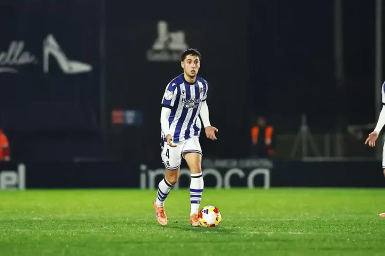 Jon Gorrotxategi sous le maillot de la Sociedad