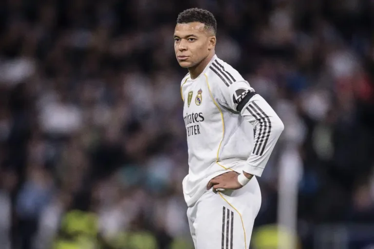 Mbappé : Jouera-t-il avec un doigt fracturé contre City?