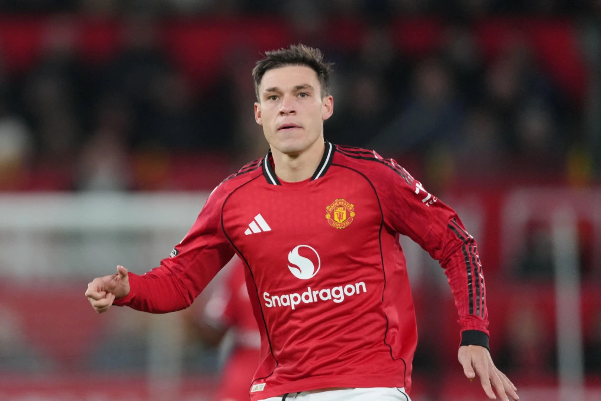 Manuel Ugarte sous le maillot de Manchester United