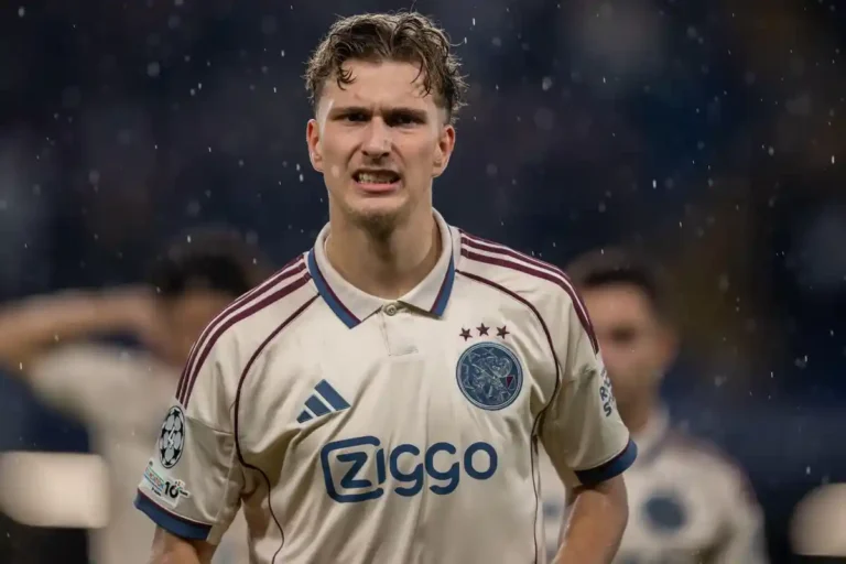 Mika Godts avec l'Ajax