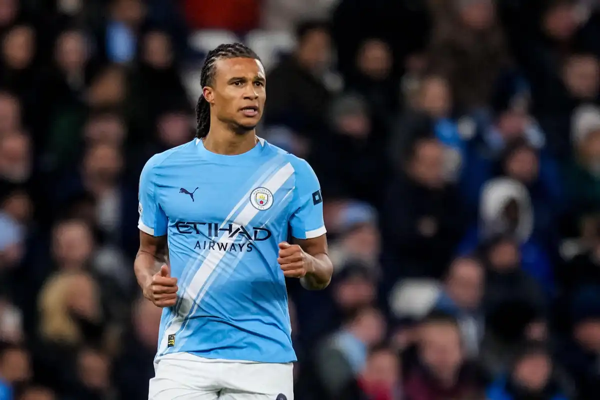 Aké prêt à quitter City, le Barça à l’affût cet hiver