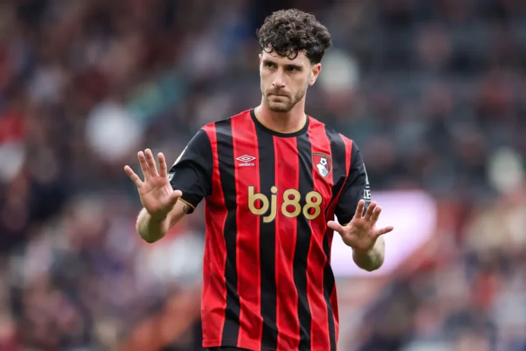 Premier League : ce défenseur demande à partir !