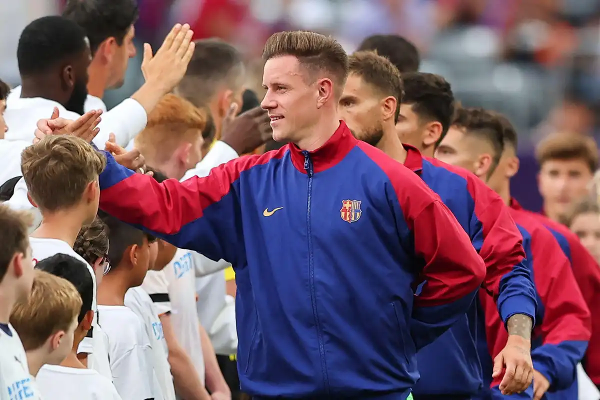 Ter Stegen détrôné : Le Barça préfère Szczęsny