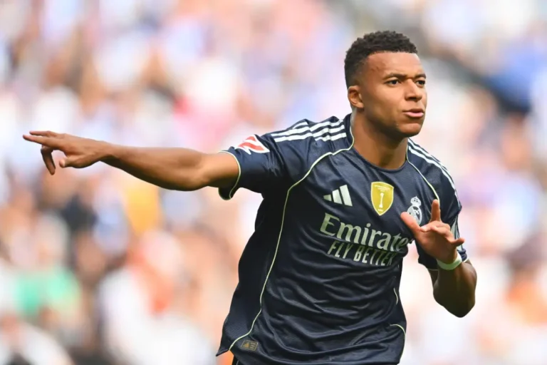 Vidéo : Mbappé ramène le calme au Real Madrid