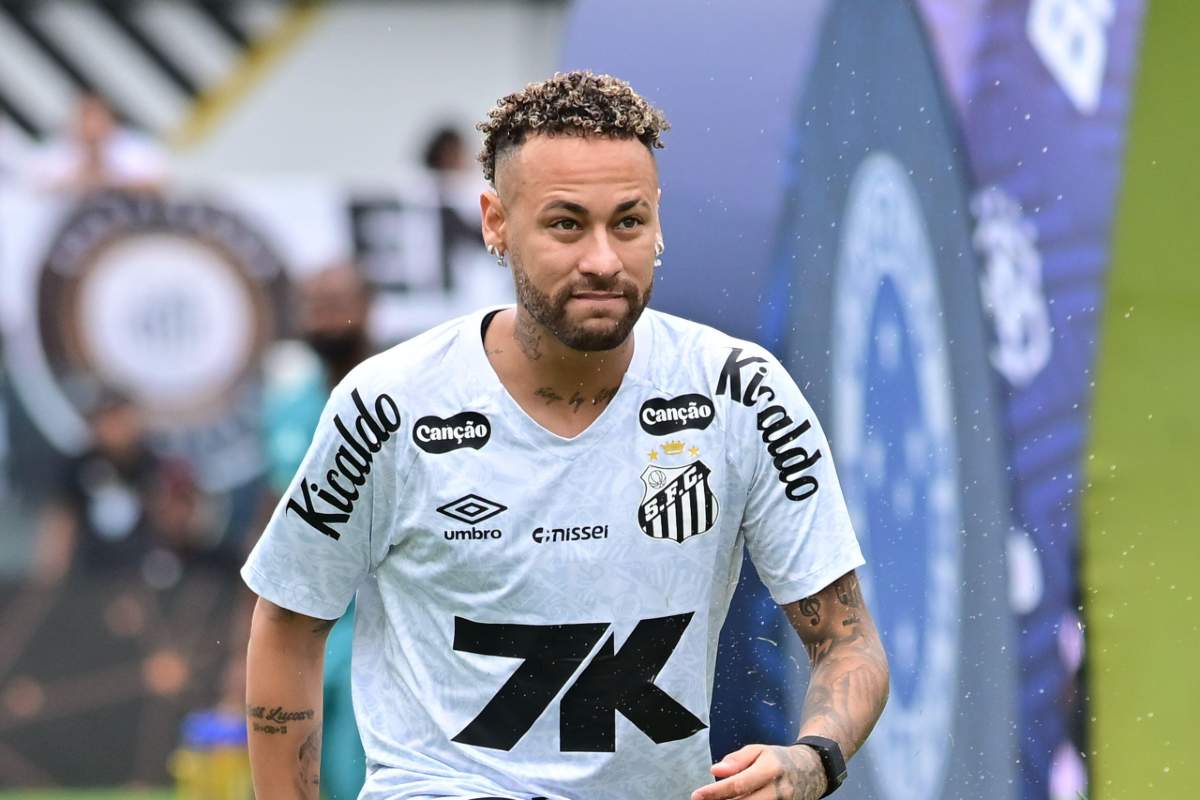 Vidéo : Neymar et Santos échappent au pire