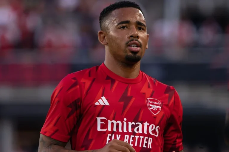 Gabriel Jesus à l'échauffement avec Arsenal @Alamy