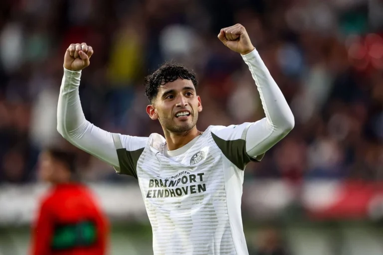 Ricardo Pepi sous le maillot du PSV @Alamy