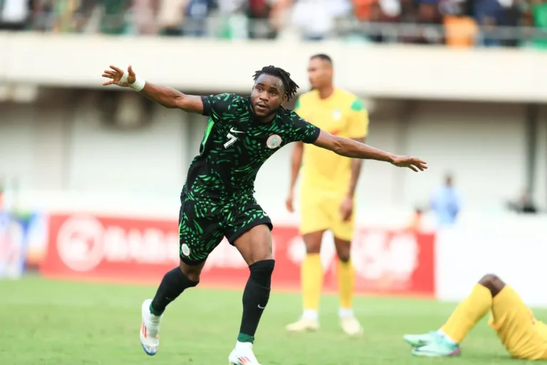 La mise au point claire d'Ademola Lookman après son altercation avec Victor Osimhen