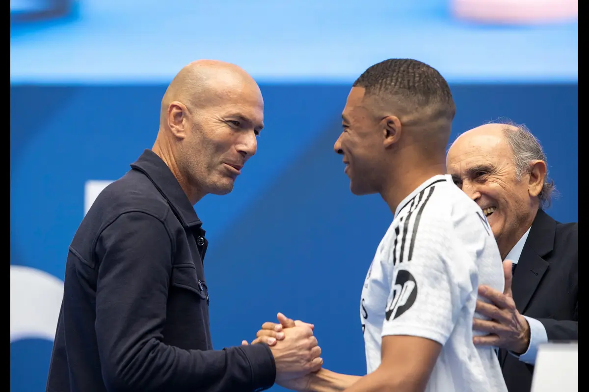 Mbappé et Zidane se donnent rendez-vous en Algérie