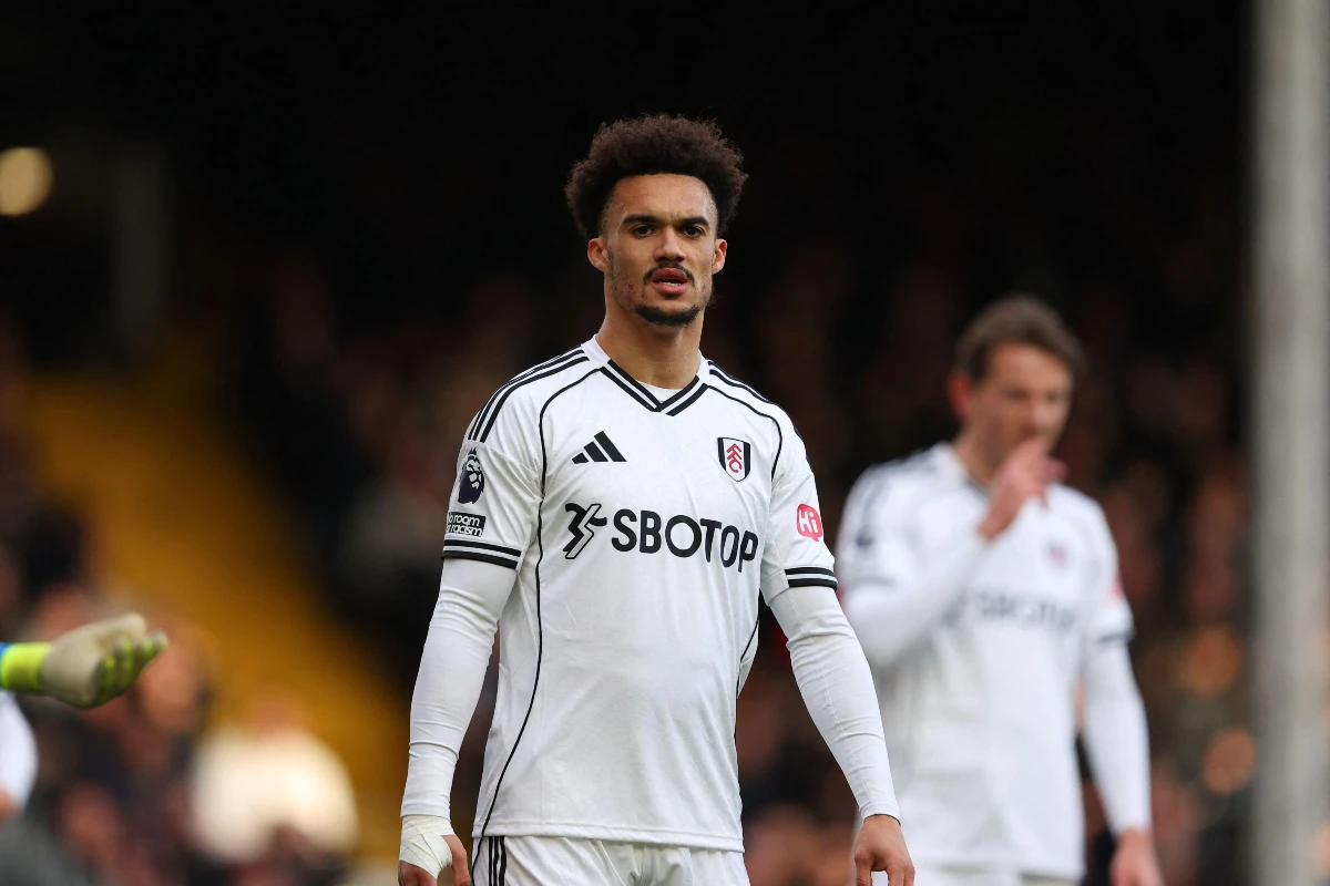 Antonee Robinson sous le maillot de Fulham