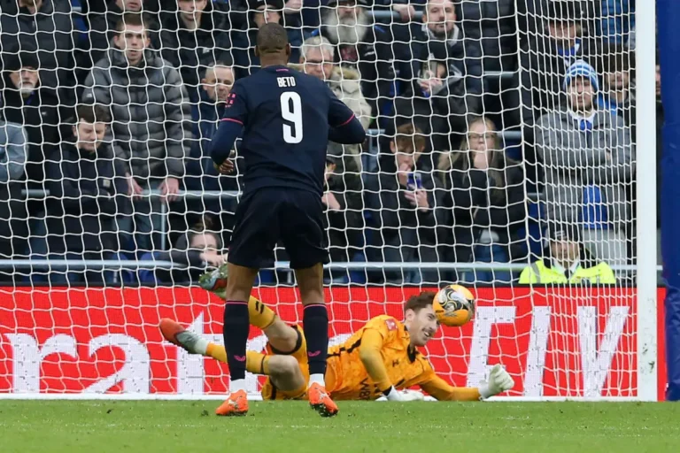 Beto visé par Naples ©Alamy
