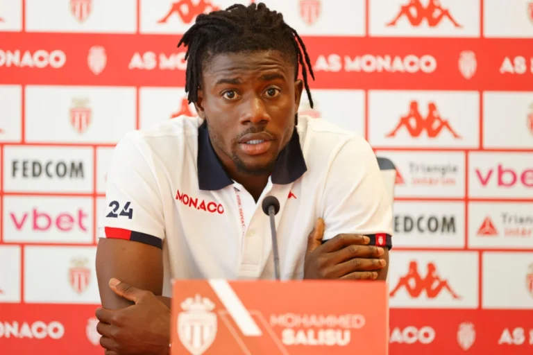 Ce défenseur saborde son début de saison prochaine pour une raison banale