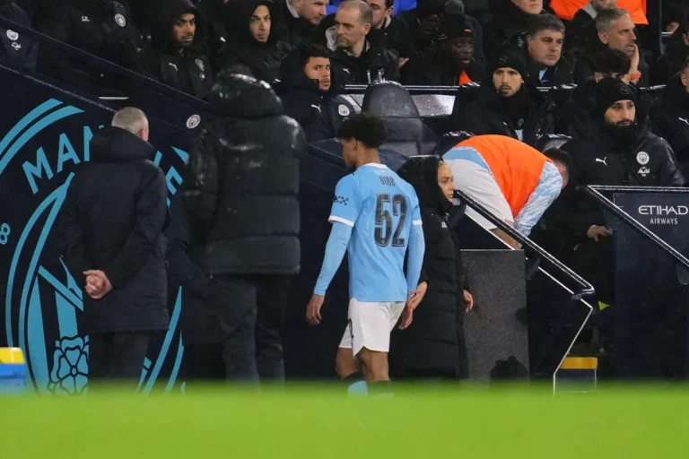 Cette pépite de Man City reste en Premier League