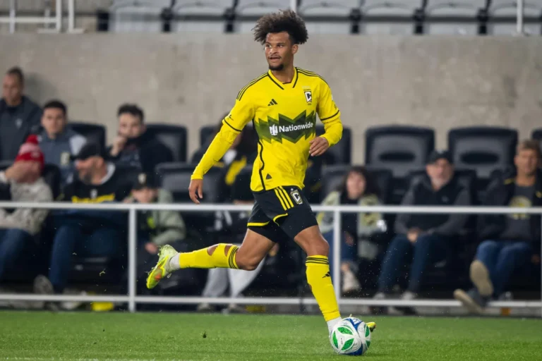 Jacen Russell-Rowe sous le maillot de Columbus