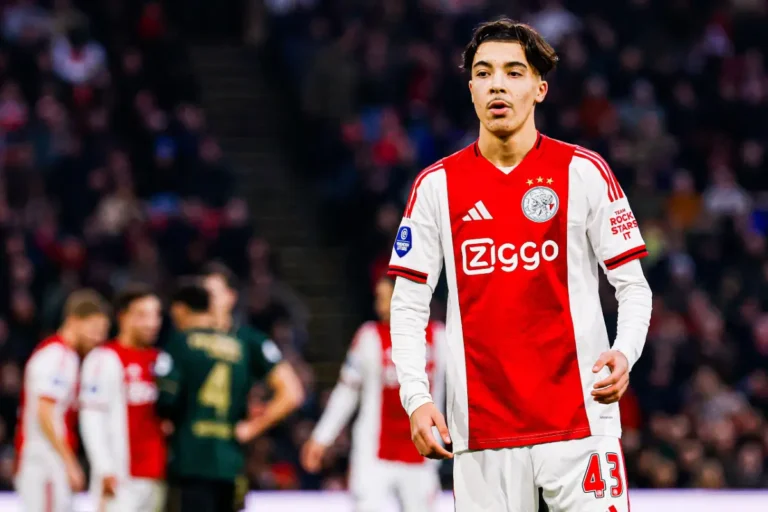 Liga : les deux meilleurs clubs se déchirent pour Bounida