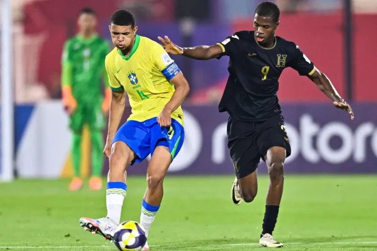 Luis Eduardo avec les U17 du Brésil