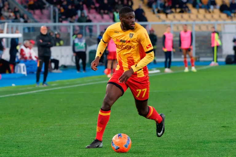 Mohamed Kaba sous le maillot de Lecce