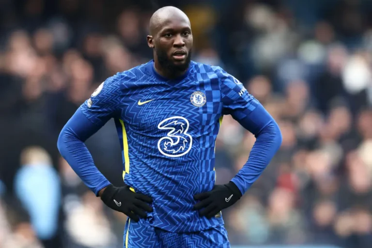 Naples : l'ex buteur de Chelsea rêve d'un transfert