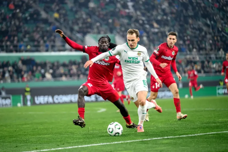 Nikolaus Wurmbrand sous le maillot du Rapid Vienne