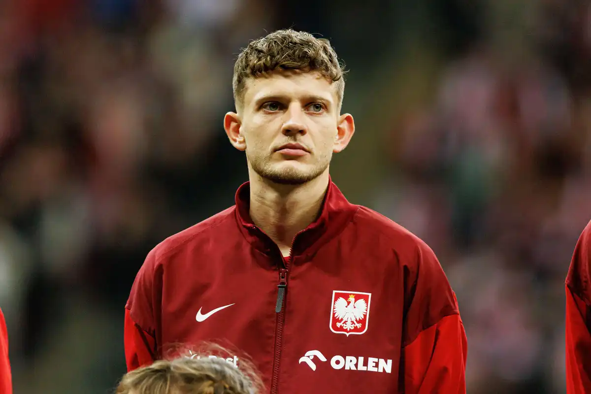 Rennes : 10,5 M¬ pour un international polonais