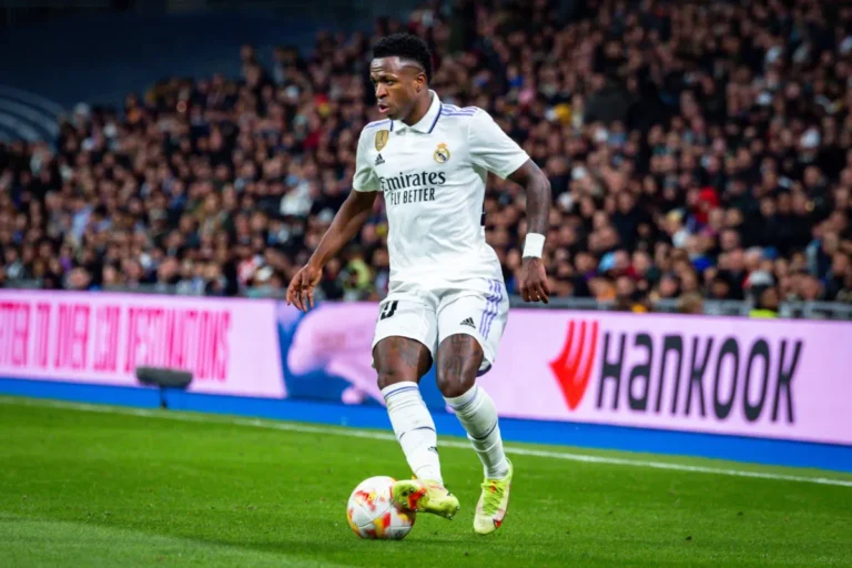 Un club de Premier League va casser la banque pour Vinicius Jr.