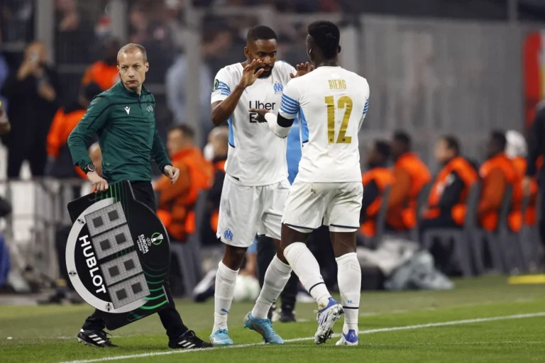 Cedric Bakambu lors de son passage à l'OM @Alamy