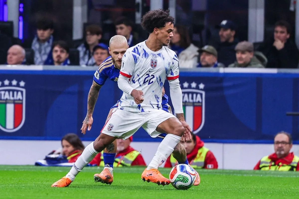 Oscar Bobb sous le maillot e la Norvège @Alamy