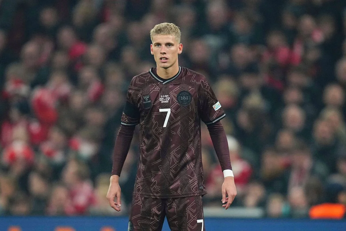 Albert Gronbaek sous le maillot du Danemark @Alamy