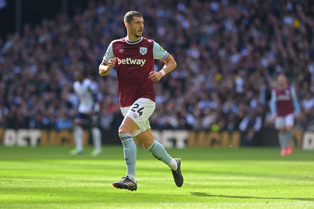 West Ham pourrait perdre son champion du Monde