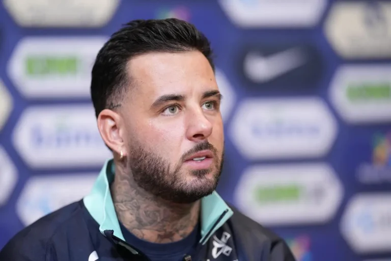 Ligue 1 : Que se passe-t-il entre Toulouse et Aron Donnum ?