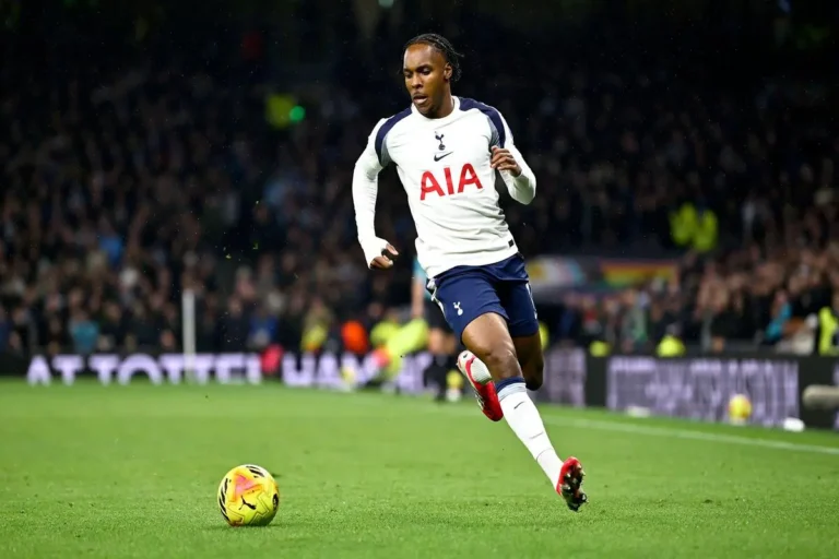 Tottenham : Bonne nouvelle pour Mathys Tel !