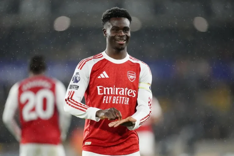 Arsenal : Bukayo Saka signe jusqu'en 2031